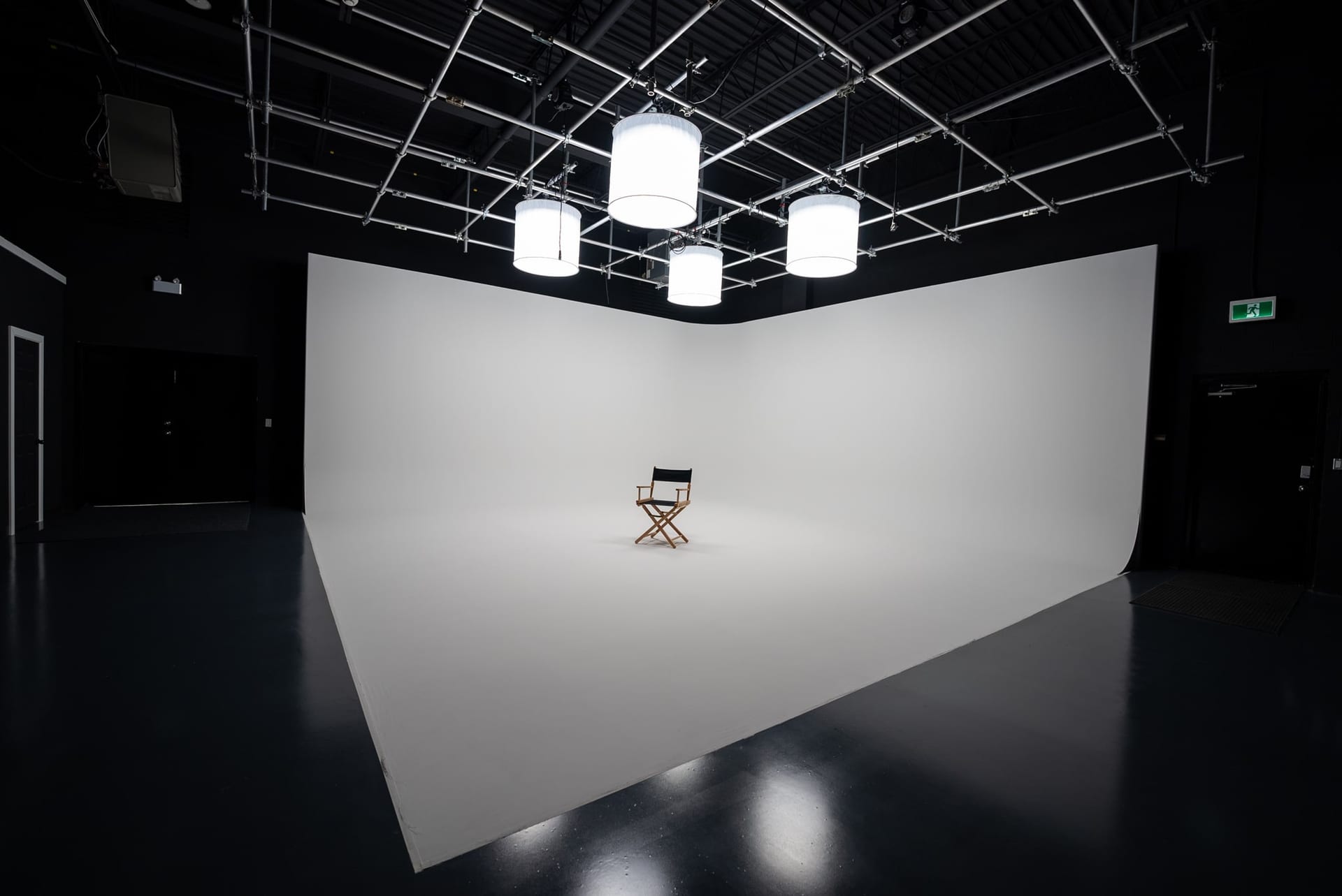 The 25 × 25 ft pre-lit cyc wall at Viva Studios
