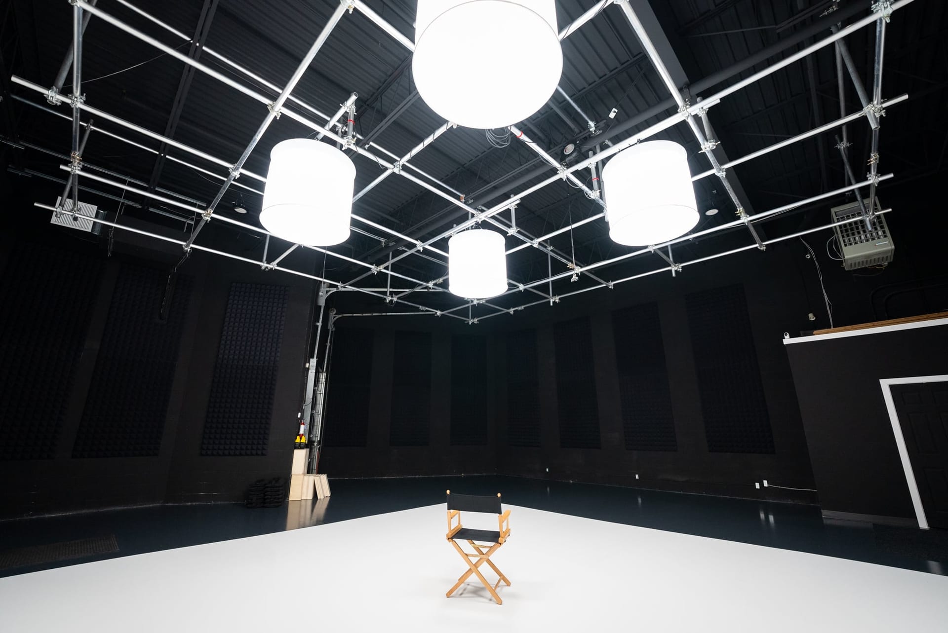 The lighting grid hung at 13.5 ft